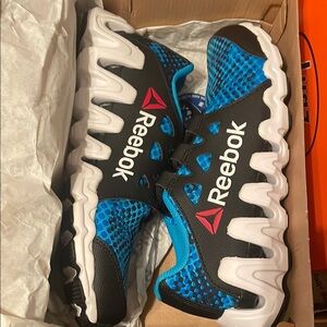 Reebok Black and Blue Sneakers with Zigzag Midsole